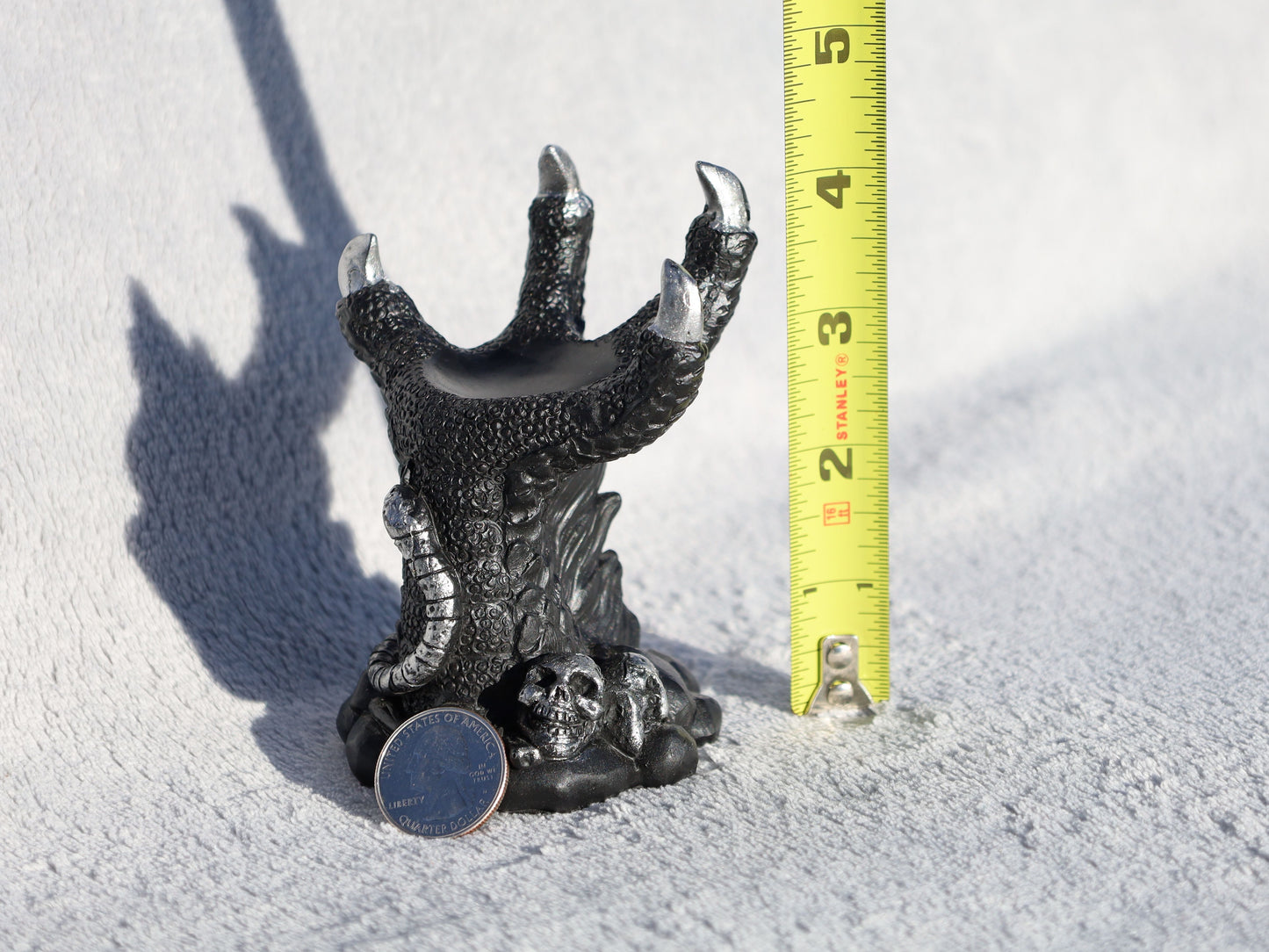 Black Claw Sphere Stand