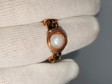 Load image into Gallery viewer, Size 9 Rainbow Moonstone Ring
