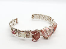 Load image into Gallery viewer, Enchanting Bracelet
